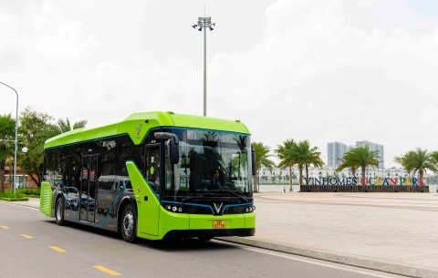  1/6/2026, tuyến buýt điện HLX (Hà Nội – Hạ Long Xanh) sẽ chính thức đi vào hoạt động, kết nối trực tiếp Hà Nội với đại đô thị Hạ Long Xanh 